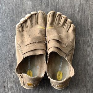 Men’s Five Fingers CVT-Hemp shoes size 42